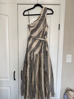 H&M One-Shoulder Striped Black and Cream Maxi Dress